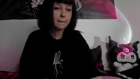Snapshot of toriayun0 chatting on January 12, 1:53 am your personal gothic girl check it    online show from January 12, 1:53 am