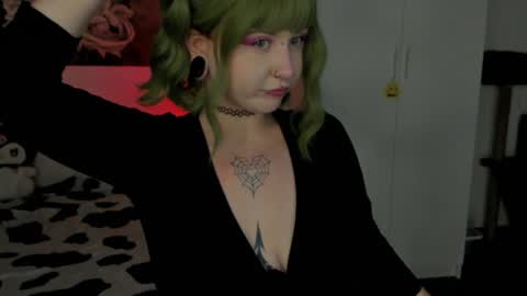 Snapshot of toriayun0 chatting on January 29, 4:47 am your personal gothic girl check it    online show from January 29, 4:47 am