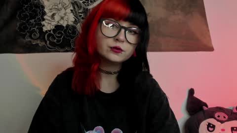 Snapshot of toriayun0 chatting on February 3, 11:15 pm your personal gothic girl check it    online show from February 3, 11:15 pm