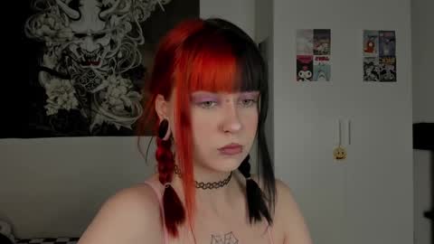 Snapshot of toriayun0 chatting on March 2, 10:16 pm your personal gothic girl check it    online show from March 2, 10:16 pm