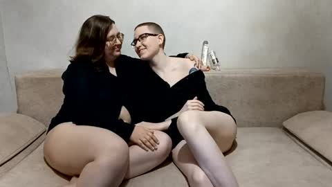 torikiss_ online show from June 10, 8:19 pm