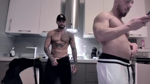 Snapshot of toro_arrapato chatting on December 3, 11:46 pm toro_arrapato online show from December 3, 11:46 pm