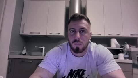 Snapshot of toro_arrapato chatting on December 15, 3:56 am toro_arrapato online show from December 15, 3:56 am