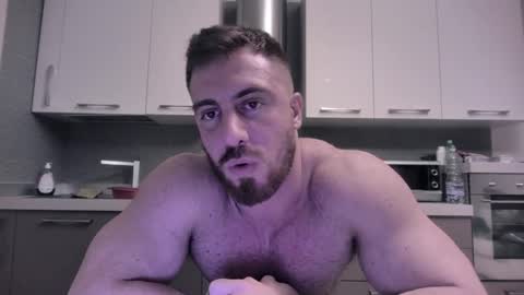 Snapshot of toro_arrapato chatting on December 19, 3:18 am toro_arrapato online show from December 19, 3:18 am