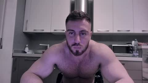 Snapshot of toro_arrapato chatting on December 23, 3:55 pm toro_arrapato online show from December 23, 3:55 pm