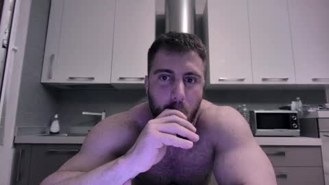 Snapshot of toro_arrapato chatting on January 2, 11:38 pm toro_arrapato online show from January 2, 11:38 pm