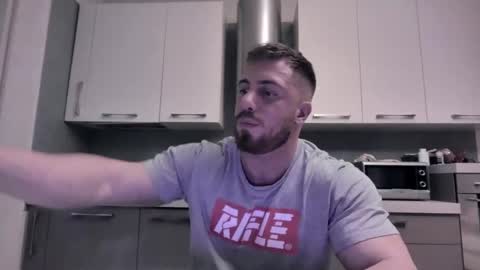 Snapshot of toro_arrapato chatting on January 6, 2:03 pm toro_arrapato online show from January 6, 2:03 pm