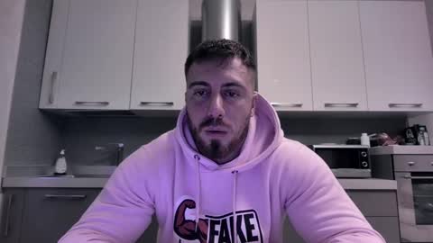 Snapshot of toro_arrapato chatting on January 8, 8:49 am toro_arrapato online show from January 8, 8:49 am