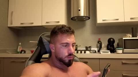 Snapshot of toro_arrapato chatting on October 16, 2:45 am toro_arrapato online show from October 16, 2:45 am