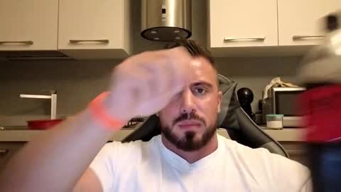 Snapshot of toro_arrapato chatting on October 21, 5:13 pm toro_arrapato online show from October 21, 5:13 pm