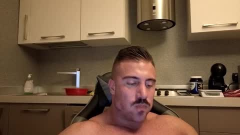 Snapshot of toro_arrapato chatting on October 26, 6:58 pm toro_arrapato online show from October 26, 6:58 pm