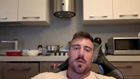 toro_arrapato online show from November 5, 3:01 pm