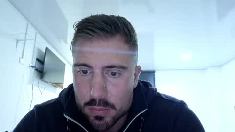 toro_arrapato online show from March 28, 1:38 am