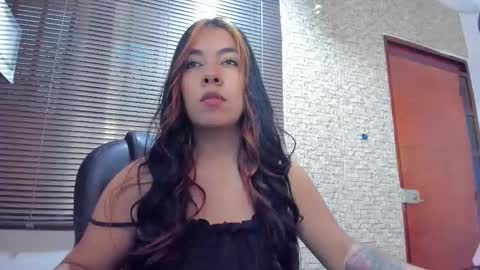 Snapshot of torres_karla chatting on November 13, 12:42 am karla online show from November 13, 12:42 am