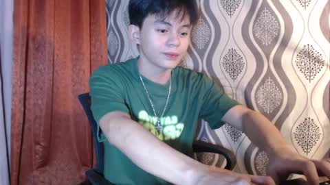 Snapshot of toshirokunn chatting on December 24, 12:22 am Toshiro online show from December 24, 12:22 am