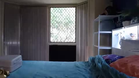 Snapshot of total_aussie_milfs chatting on October 9, 11:03 pm Milly online show from October 9, 11:03 pm