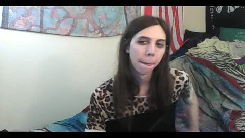 Snapshot of totalfuckingadorable chatting on September 22, 3:08 am Luna online show from September 22, 3:08 am