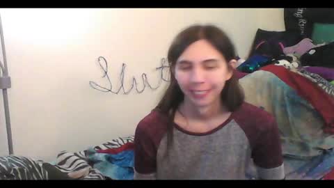 Snapshot of totalfuckingadorable chatting on October 4, 2:09 am Luna online show from October 4, 2:09 am