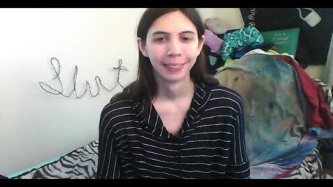 Snapshot of totalfuckingadorable chatting on December 22, 9:23 pm Luna online show from December 22, 9:23 pm