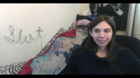 Snapshot of totalfuckingadorable chatting on January 8, 4:26 am Luna online show from January 8, 4:26 am