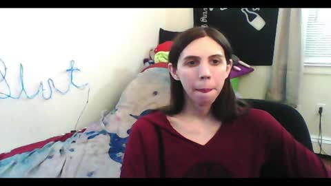 Snapshot of totalfuckingadorable chatting on February 2, 4:22 am Luna online show from February 2, 4:22 am