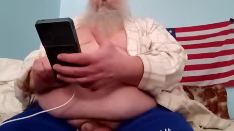 Snapshot of totallyawesome_65 chatting on February 8, 5:18 pm totallyawesome_65 online show from February 8, 5:18 pm