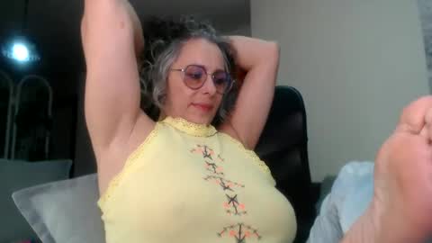 TotyPink online show from February 13, 4:50 pm