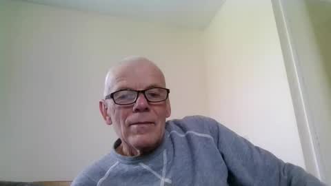 Snapshot of touche5656607203 chatting on March 11, 11:44 am touche5656607203 online show from March 11, 11:44 am