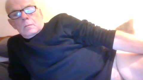 Snapshot of touche5656607203 chatting on November 24, 11:15 pm touche5656607203 online show from November 24, 11:15 pm