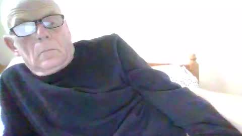 Snapshot of touche5656607203 chatting on November 27, 9:33 am touche5656607203 online show from November 27, 9:33 am