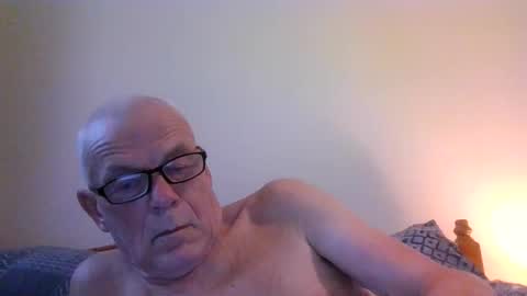 Snapshot of touche5656607203 chatting on December 17, 8:42 am touche5656607203 online show from December 17, 8:42 am