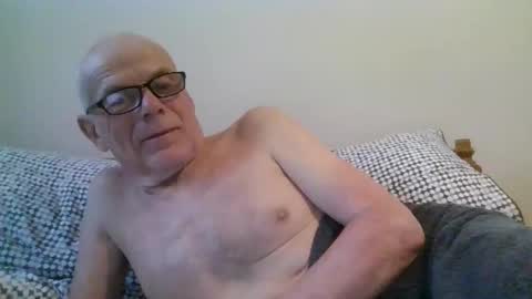 Snapshot of touche5656607203 chatting on February 22, 11:20 am touche5656607203 online show from February 22, 11:20 am