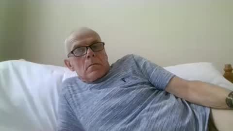 Snapshot of touche5656607203 chatting on March 3, 9:59 am touche5656607203 online show from March 3, 9:59 am