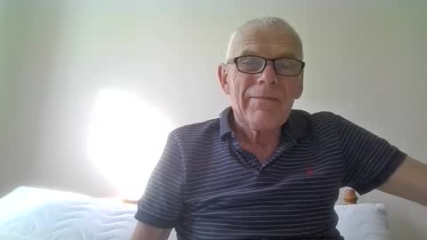 Snapshot of touche5656607203 chatting on March 18, 3:48 pm touche5656607203 online show from March 18, 3:48 pm