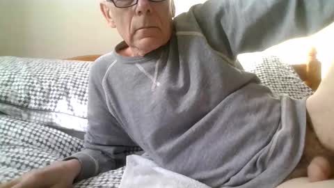 Snapshot of touche5656607203 chatting on April 4, 4:37 pm touche5656607203 online show from April 4, 4:37 pm