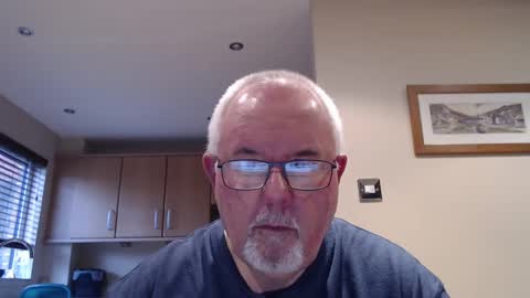 Snapshot of touchwood25 chatting on January 6, 9:52 am TOUCHWOOD25 online show from January 6, 9:52 am
