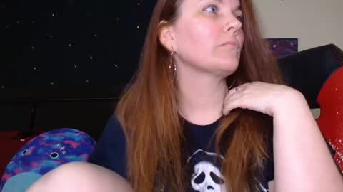 Snapshot of toxiclilly chatting on January 7, 7:33 am Lilly Miss Mistress Goddess Maam Queen Boss online show from January 7, 7:33 am