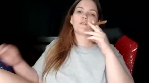 Snapshot of toxiclilly chatting on April 15, 4:47 pm Lilly Miss Mistress Goddess Maam Queen Boss online show from April 15, 4:47 pm