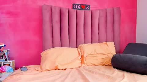 toxiclove01 online show from December 20, 7:21 pm