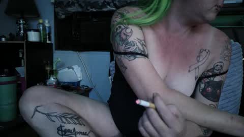 ToxicTemptress420 online show from February 10, 5:22 am