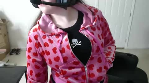 Snapshot of toxikink chatting on February 7, 2:15 am toxikink online show from February 7, 2:15 am