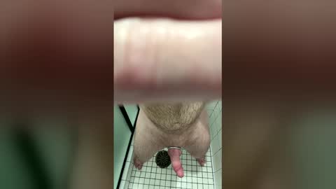 Snapshot of toy_gunn chatting on January 14, 6:02 pm Toy Gunn online show from January 14, 6:02 pm