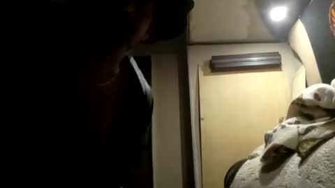 Snapshot of tr0069 chatting on October 17, 8:17 am tr0069 online show from October 17, 8:17 am