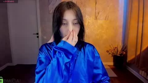 tracey_gill online show from June 10, 9:08 am