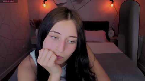tracey_gill online show from June 27, 9:14 am
