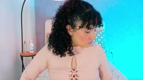 tracielowe_w online show from October 12, 3:38 am