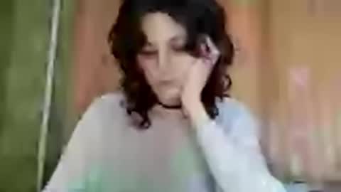 Snapshot of tranhodson chatting on March 31, 2:28 pm Alice online show from March 31, 2:28 pm