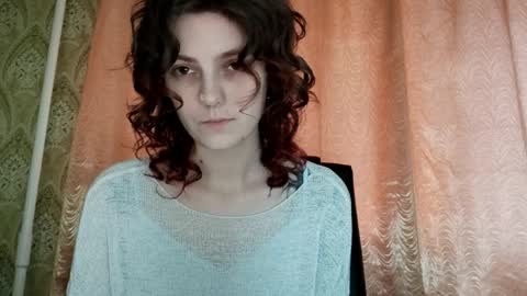 Snapshot of tranhodson chatting on April 1, 2:47 pm Alice online show from April 1, 2:47 pm