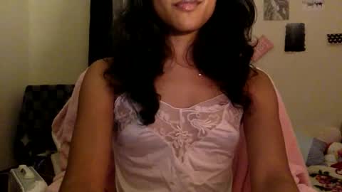 Snapshot of transamoure chatting on November 24, 4:01 am transamoure online show from November 24, 4:01 am