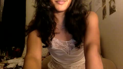 Snapshot of transamoure chatting on February 2, 5:28 am transamoure online show from February 2, 5:28 am